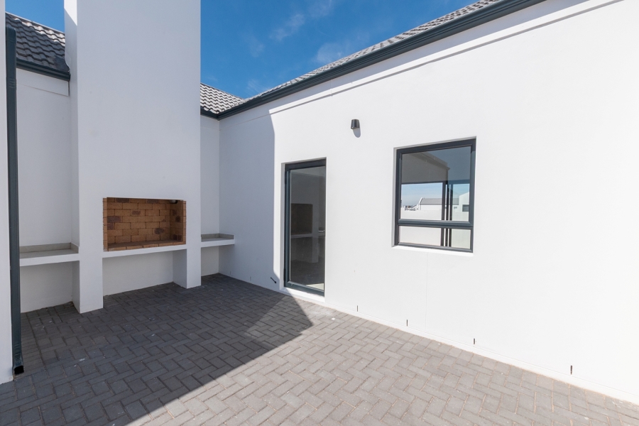 3 Bedroom Property for Sale in Atlantic Sands Private Estate Western Cape
